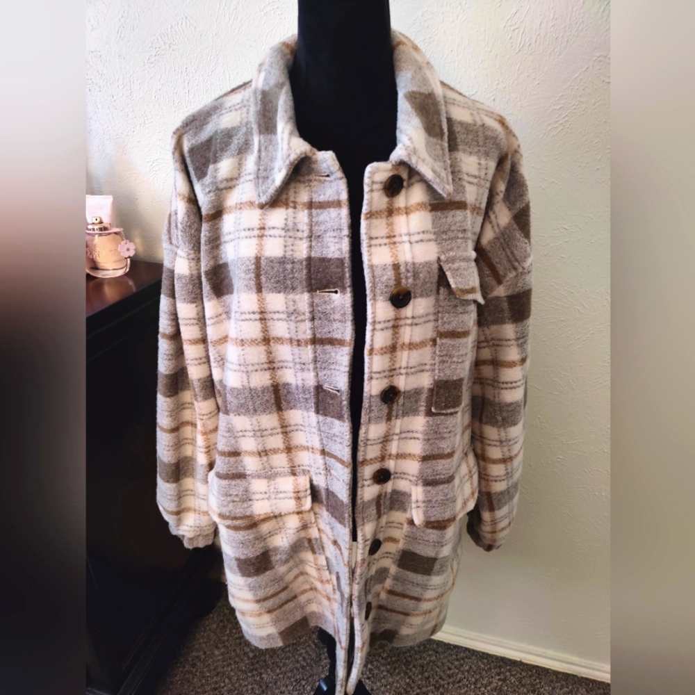 Size XL Light Plaid coat